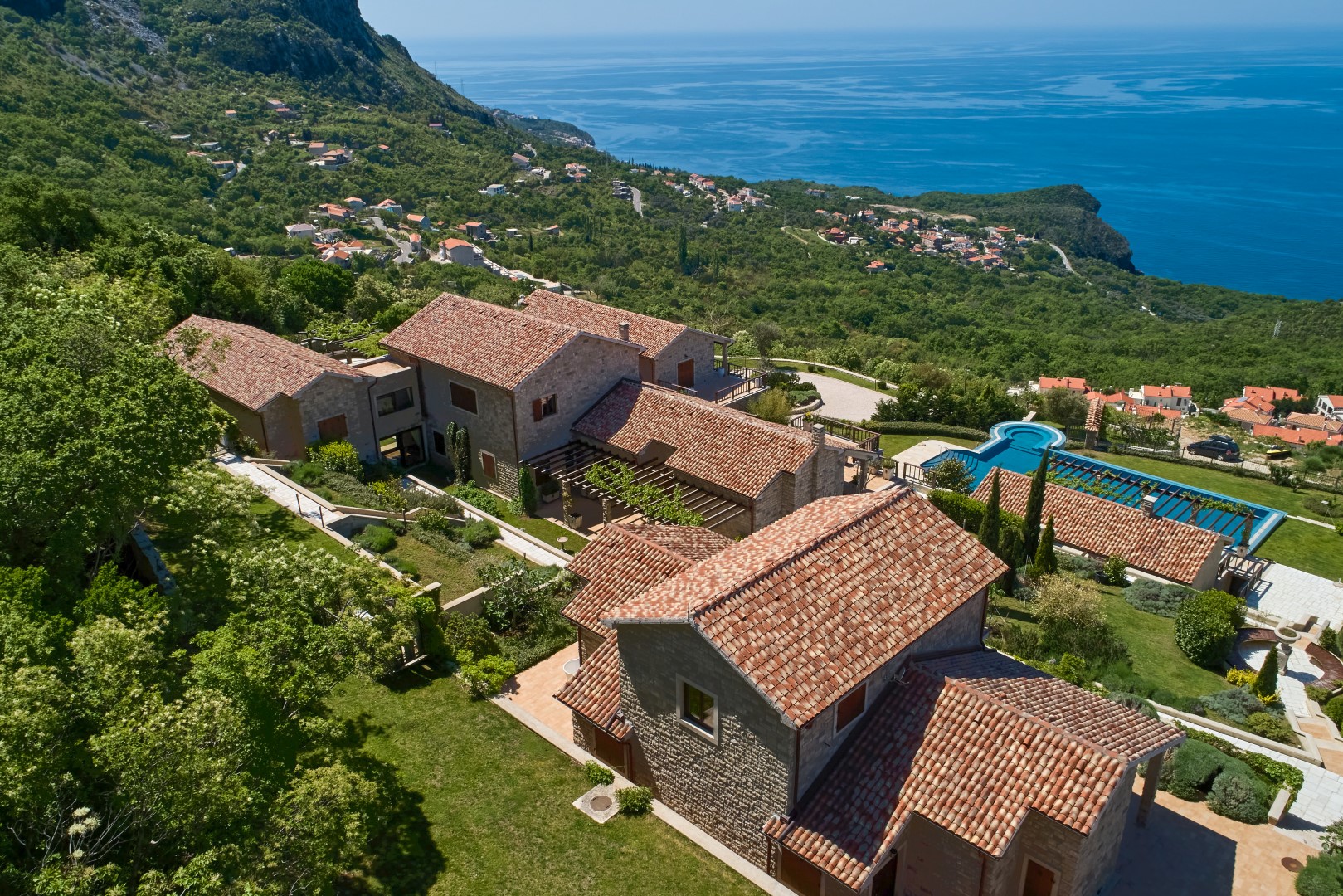 Budva, Blizikuce – unique luxury estate with panoramic sea views