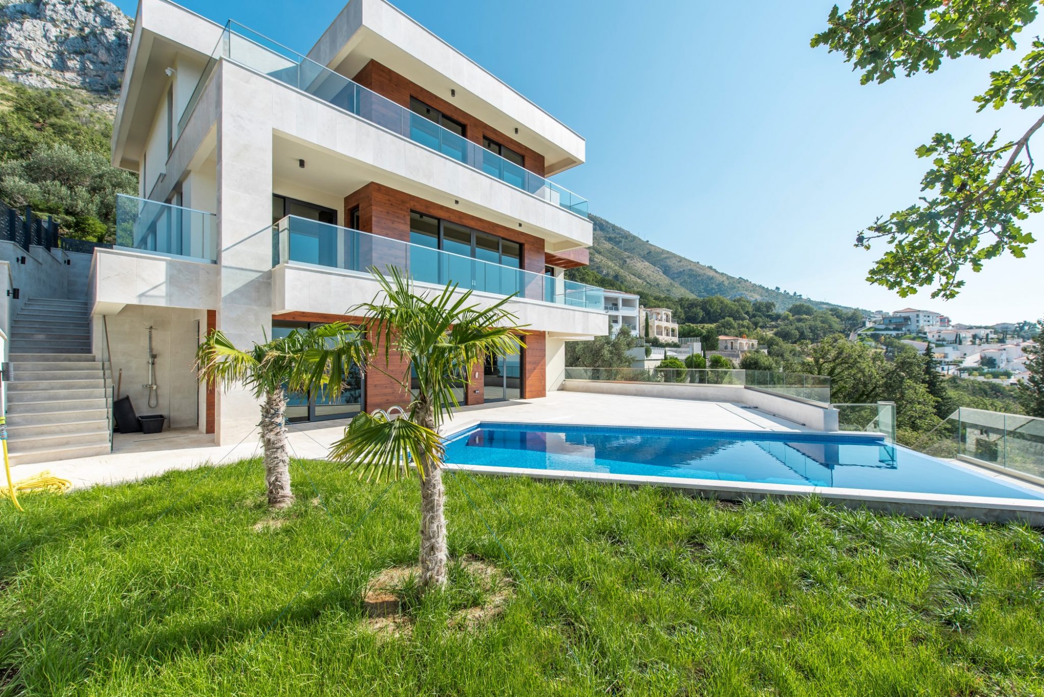 Budva, Drobni pijesak – contemporary designer villa with panoramic sea view