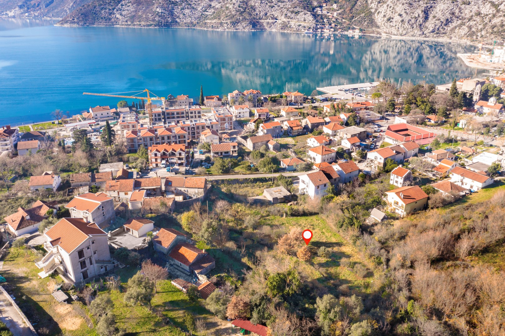 Kotor, Risan – urbanizovano zemljište za stambeno turističku gradnju