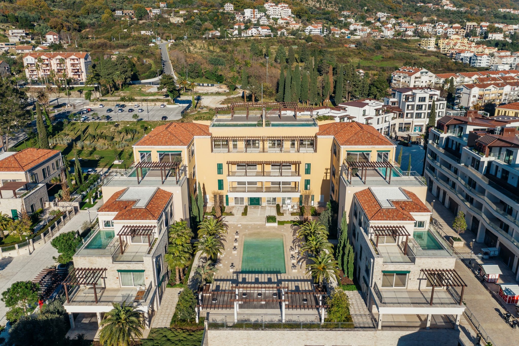 Herceg Novi, Portonovi – three-bedroom duplex with a private swimming pool