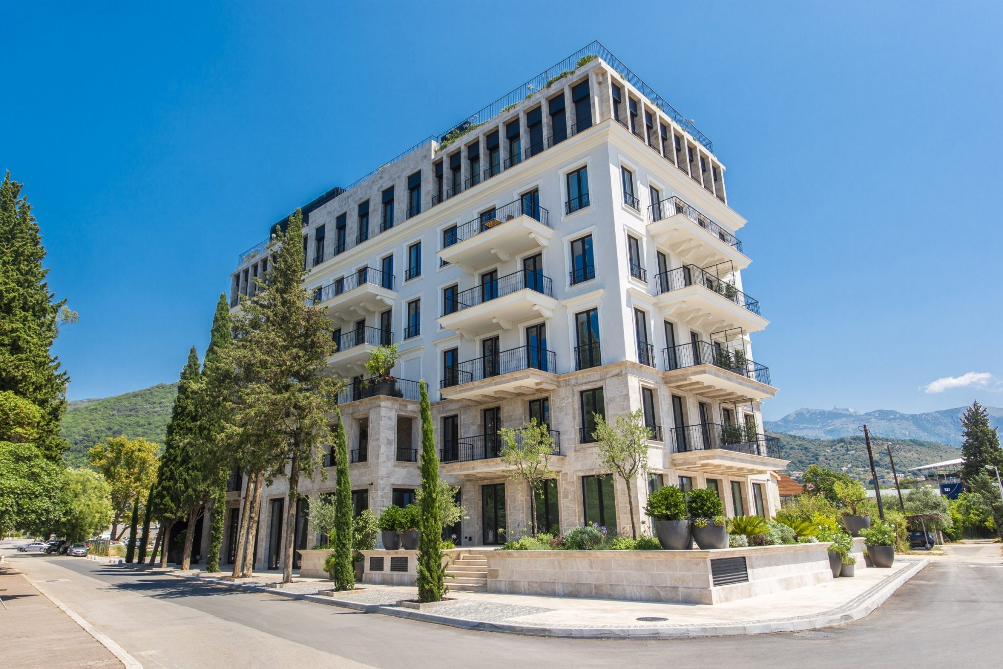 Tivat, Seljanovo – prestižni stambeni objekat pored marine Porto Montenegro