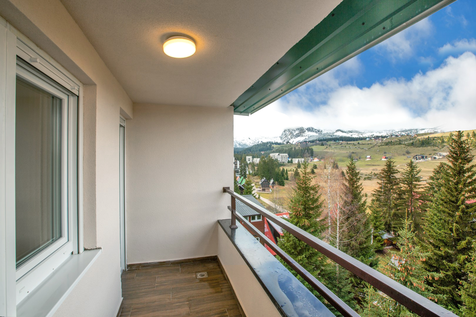Zabljak, center - new one-bedroom apartment with a garage parking place