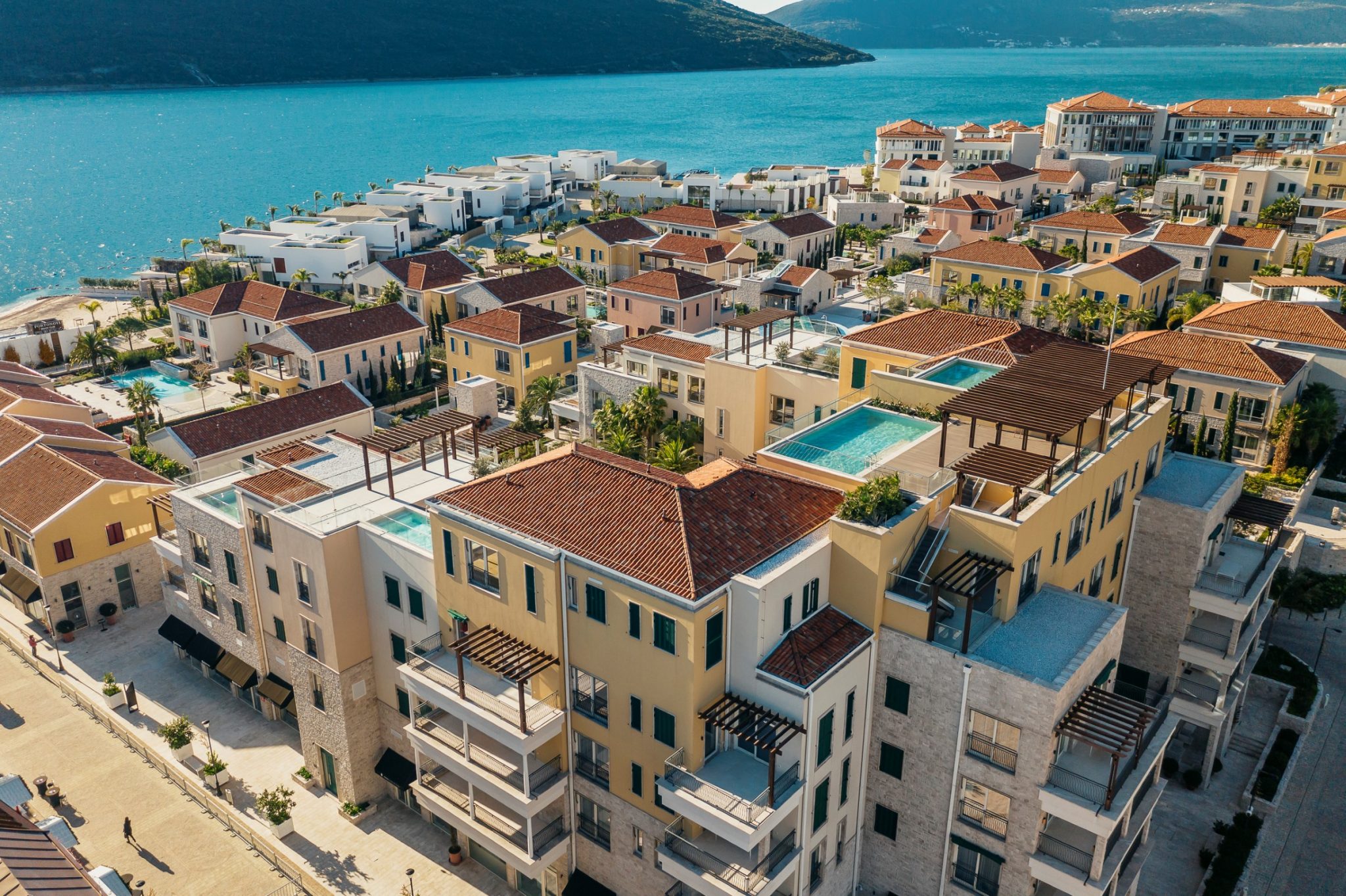 Herceg Novi, Portonovi – furnished one-bedroom apartment with sea view