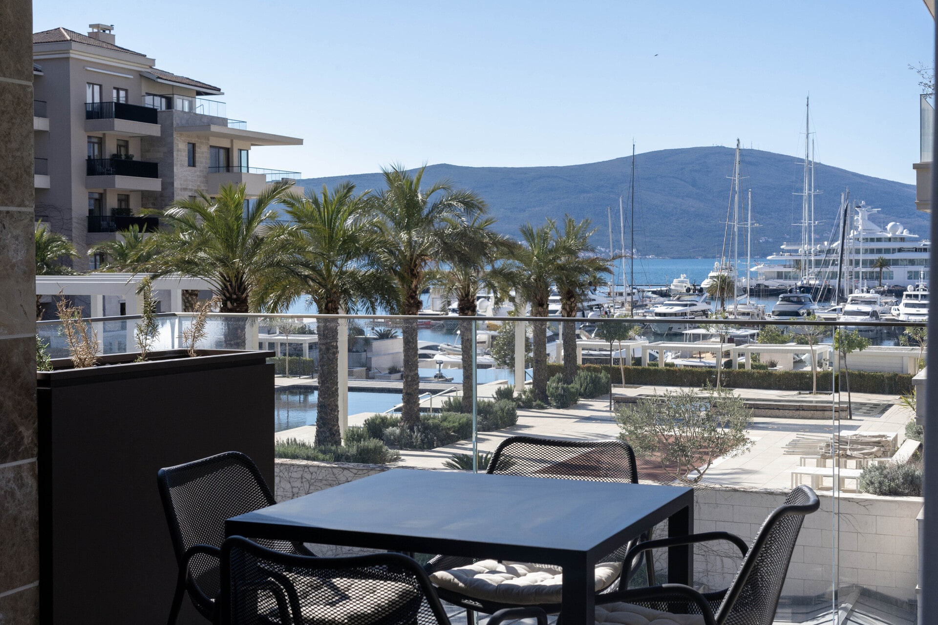Tivat, Porto Montenegro – luxury furnished one-bedroom apartment with sea view, Elena building