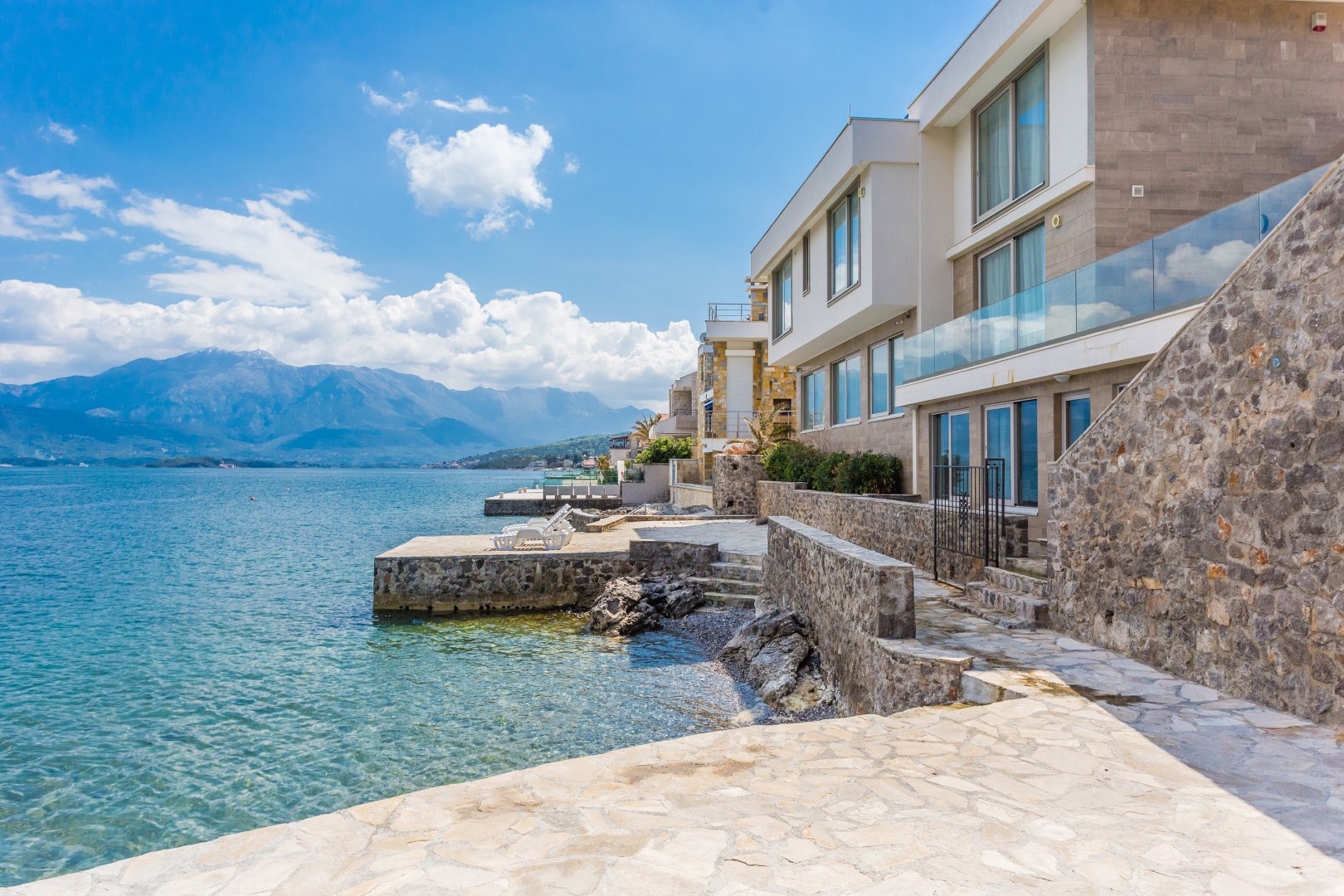 Tivat, Krasici – modern waterside five-bedroom villa