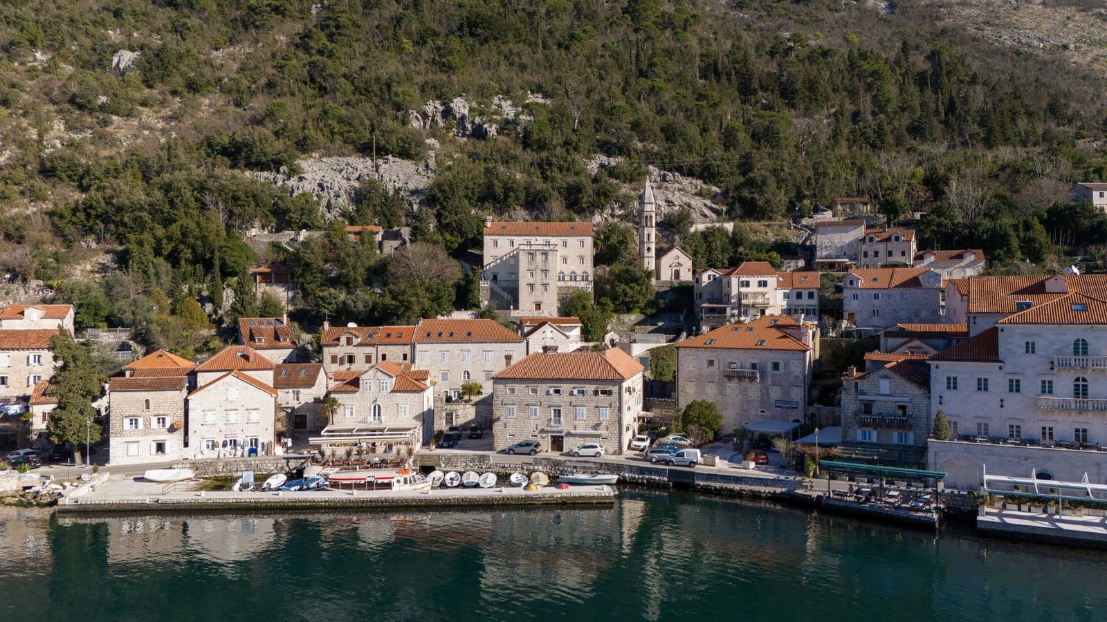 Palata Zmajevic Perast