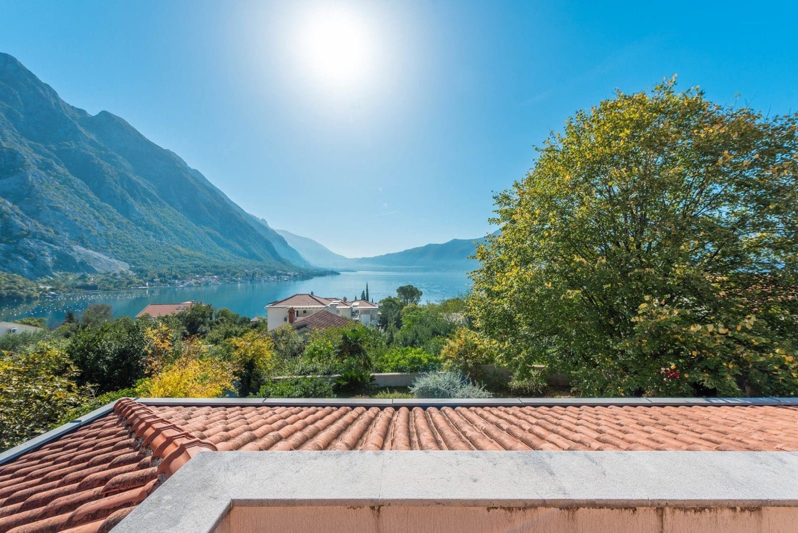 Prodaja nekretnina Orahovac. Vila Orahovac, Bokokotarski zaliv