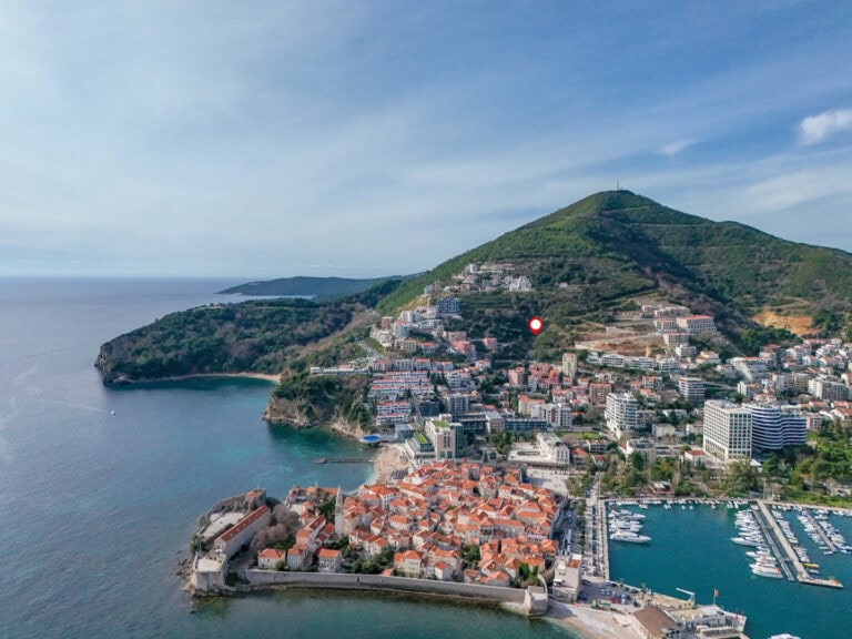 Urbanizovano zemljište za stambeno-turističku gradnju, Budva