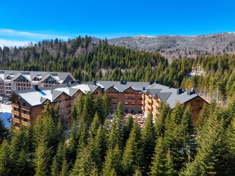 Namješten studio apartman sa pogledom na ski stazu, Kolašin, Swissotel Resort