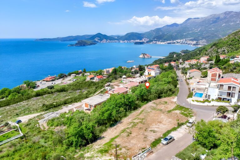 Urbanizovano zemljište za turističko-stambeni kompleks, Blizikuće, Budva