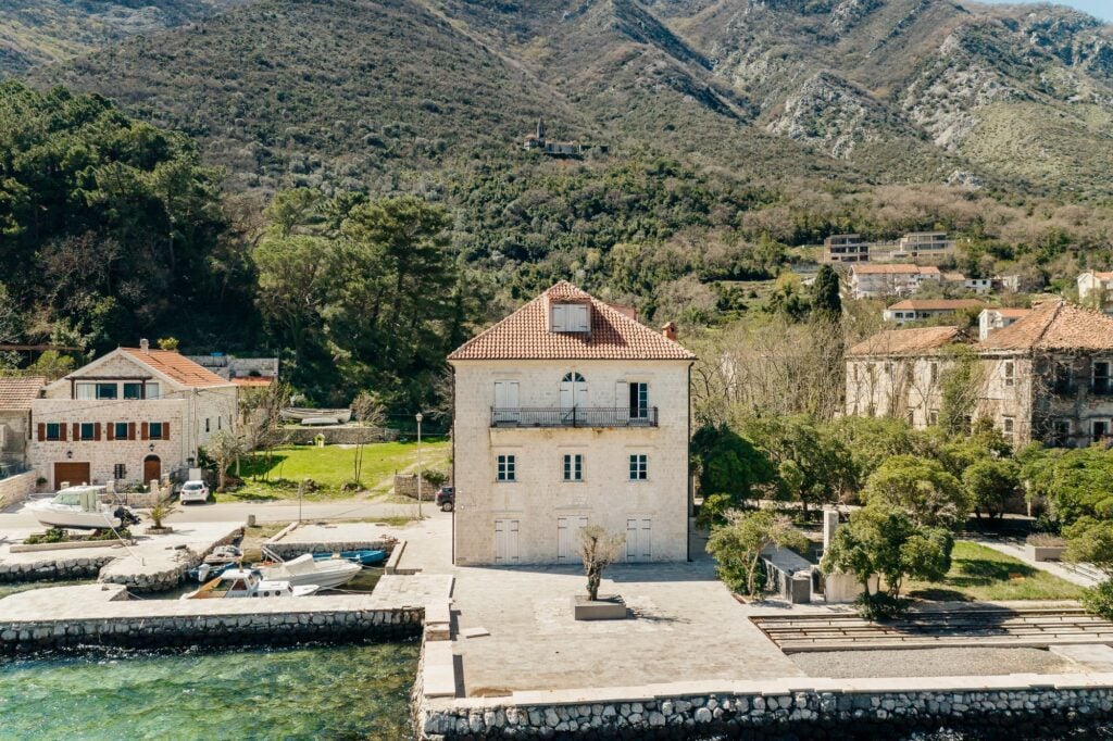 Prodaja vila Crna Gora