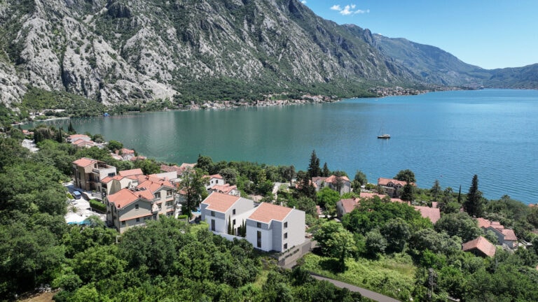 Studio apartman u novoj zgradi sa pogledom na more, Orahovac, Kotor