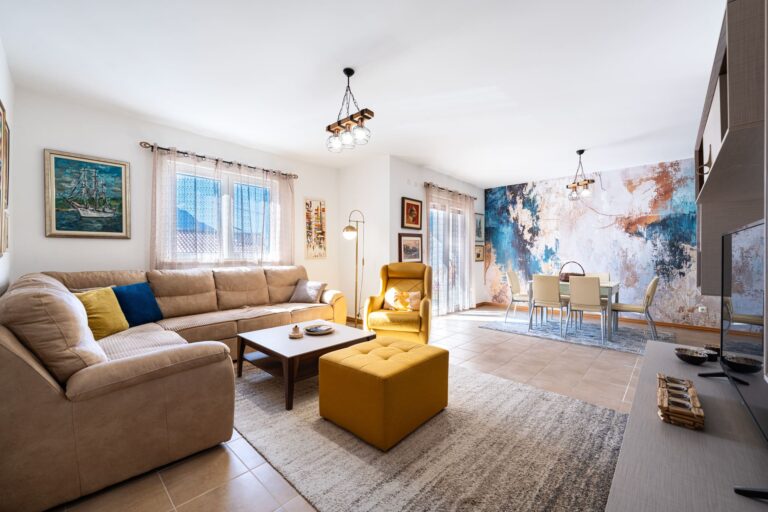 Dvosoban namješten apartman, Bečići, Budva