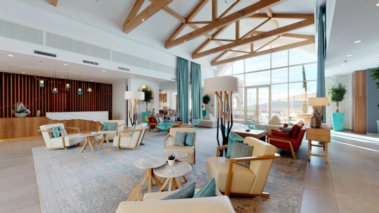 Studio apartment with a view of the sea and promenade, Chedi Hotel, Luštica Bay